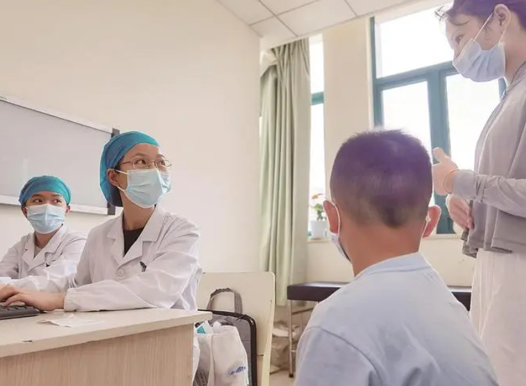 学习困难门诊暑期爆满 专家：成绩不理想≠学习困难