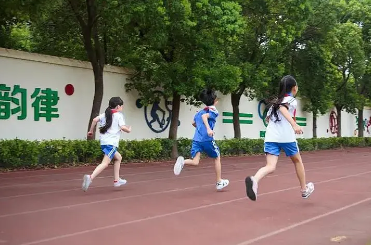 教育部：保障学生每天校内外各1小时体育活动时间