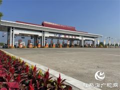 中原高速驻马店分公司：扮靓城市窗口迎盛会