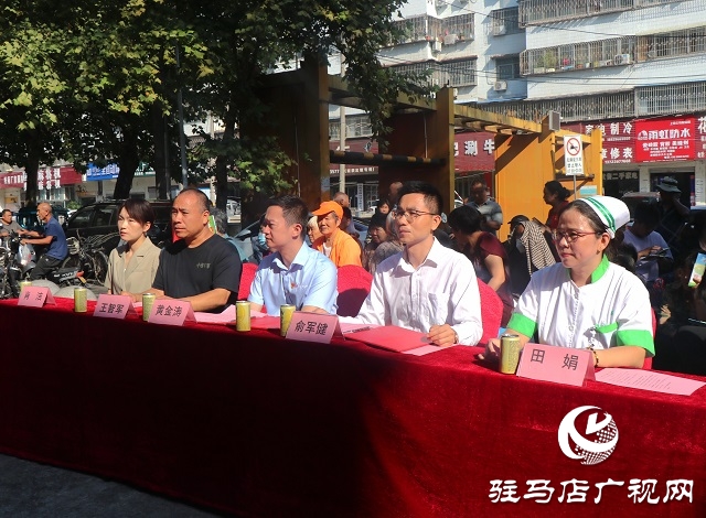 家庭过期药品别乱扔 送去回收可换新