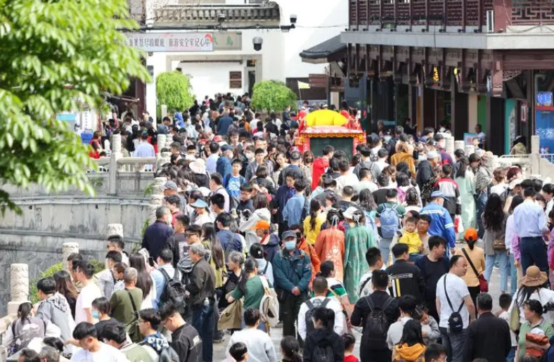 让“超长黄金周”更好释放旅游消费潜力