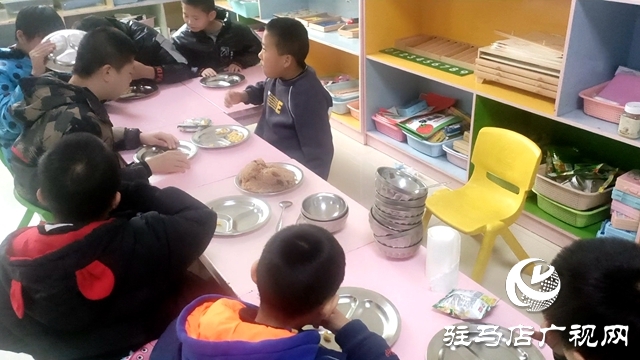 驻马店市儿童福利院：用爱温暖孩子过冬