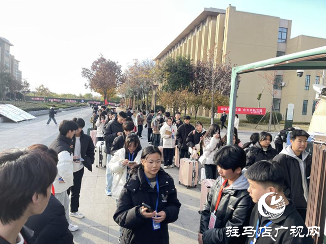 出行难 财经学校学生急盼加开公交班次