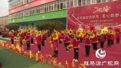 萌娃表演团体操 蹦蹦跳跳迎新年