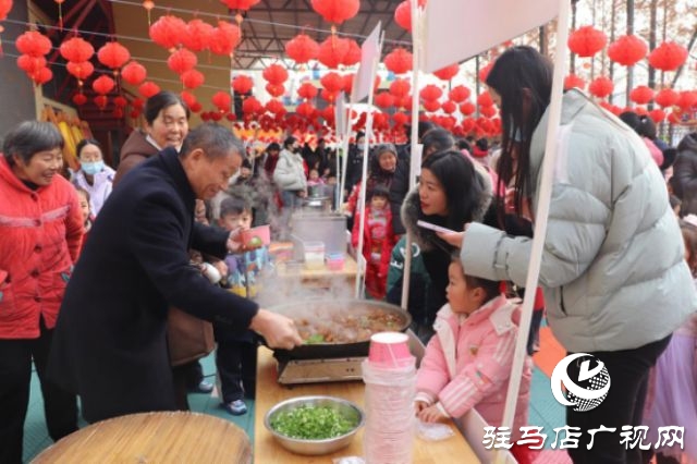 平舆县第六幼儿园举行“寻味中国年”迎元旦主题活动