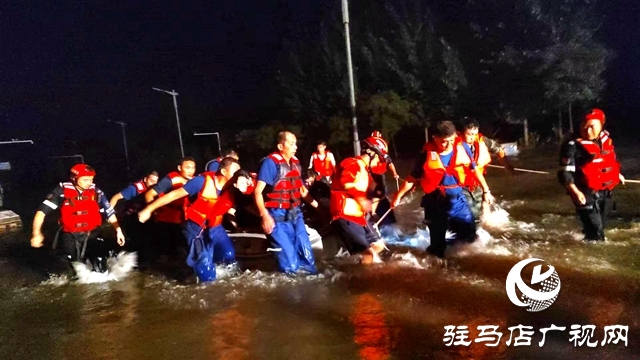 中国青年志愿者侯杰：救援生命 无怨无悔