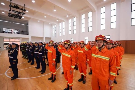 周贤鹏：用青春和热血书写新时代消防救援人员的使命与担当