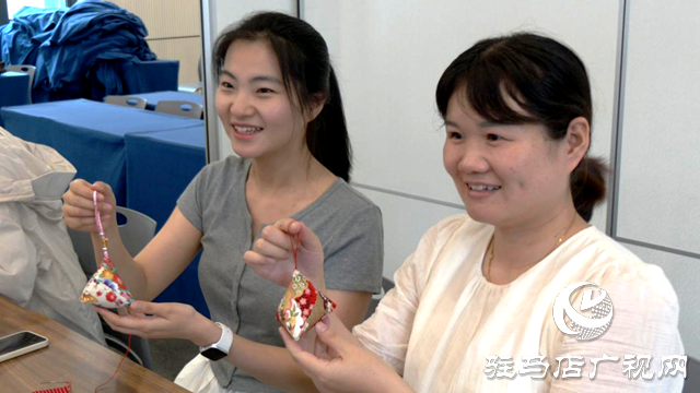 “香”约端午 共享安康——驻马店市中心医院开展缝香包活动