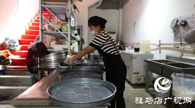 长寿之乡的美食故事——春会的凉皮情