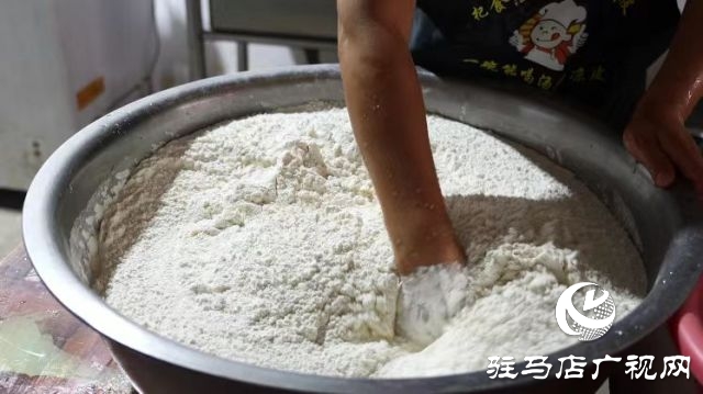 长寿之乡的美食故事——春会的凉皮情