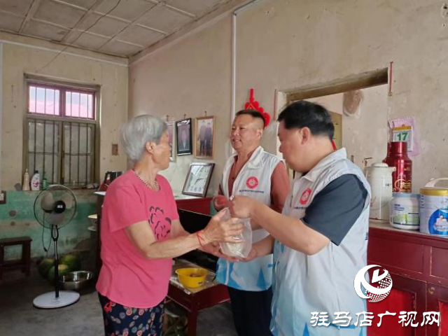 确山县：爱心早餐送上门 暖心服务零距离