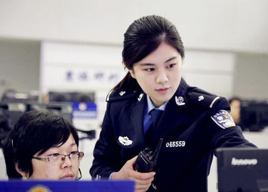 驻马店：民警寻回失主行李箱 守护旅客返程路