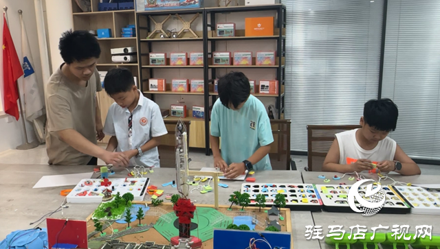 驻马店：暑期兴趣班成为孩子们的乐园