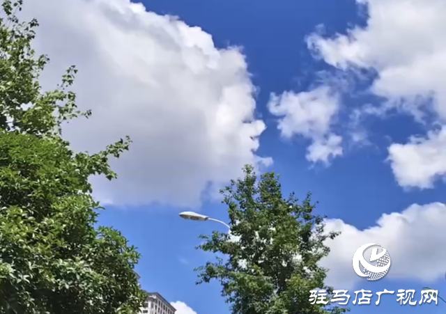 蓝天白云下的驻马店