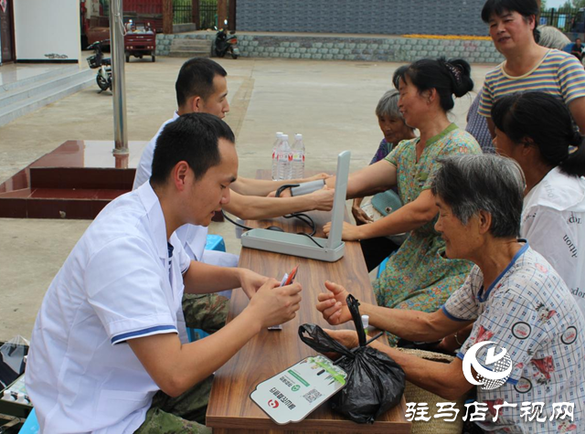 确山县:弘扬双拥优良传统 军地联动关爱老人