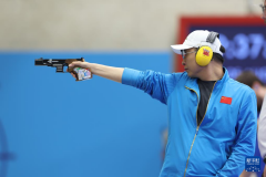 射击——男子25米手枪速射：李越宏夺冠