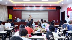 驻马店市总工会：玫瑰钩编丰富职工业余生活