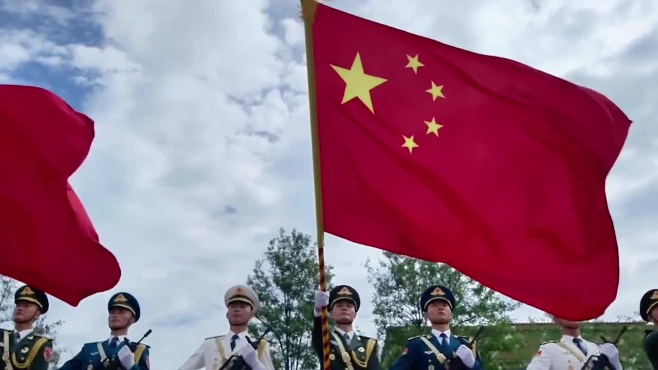 两位九旬抗美援朝老战士激情讲述峥嵘岁月