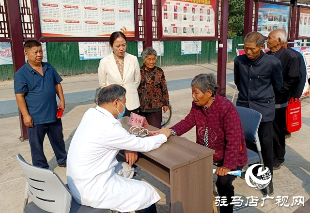 西平县政协：关爱老人 情暖重阳