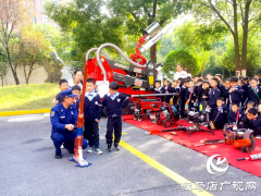 驻马店经济开发区：萌娃走进消防队 零距离学习消防知识