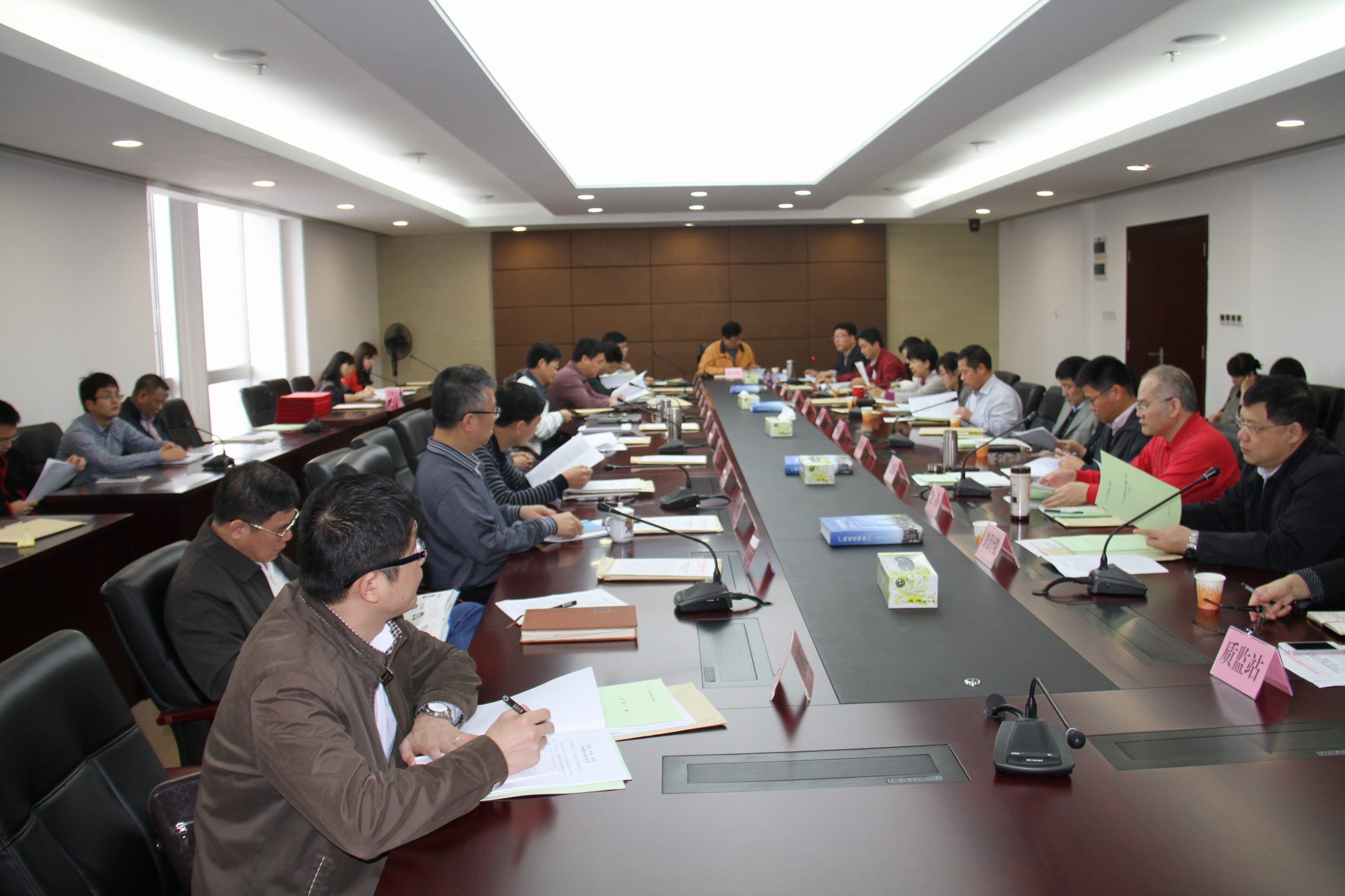上蔡县人大常委会工会第三届委员会全体会员大会召开