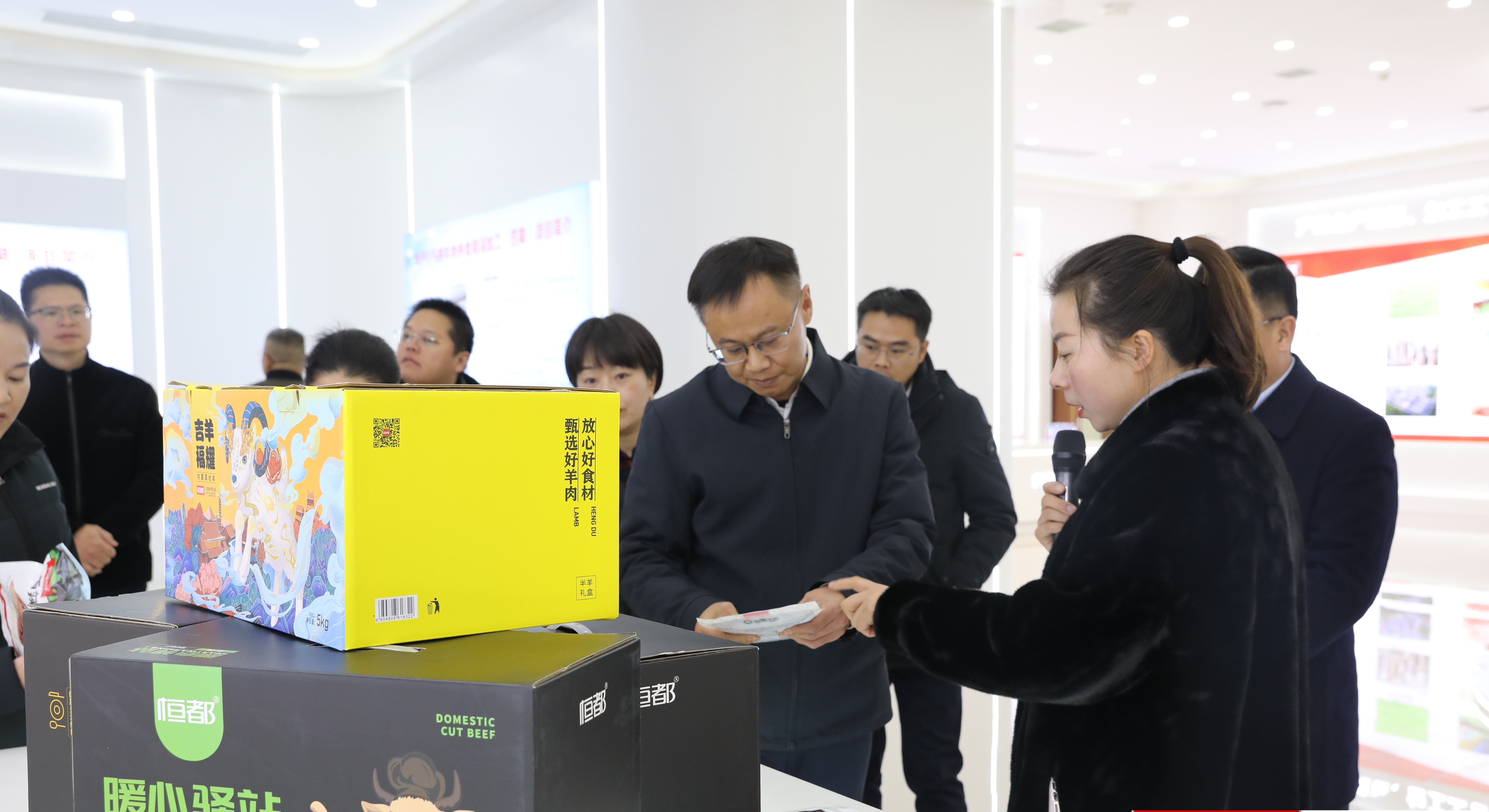 贵港市调研组到泌阳县调研夏南牛产业发展