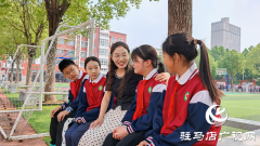 “育”见未来·名师风采|冯丹：以爱为舟 以智领航