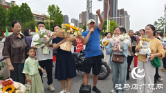 驻马店青年唱响《我相信》 歌声绘梦助力高考学子启新程
