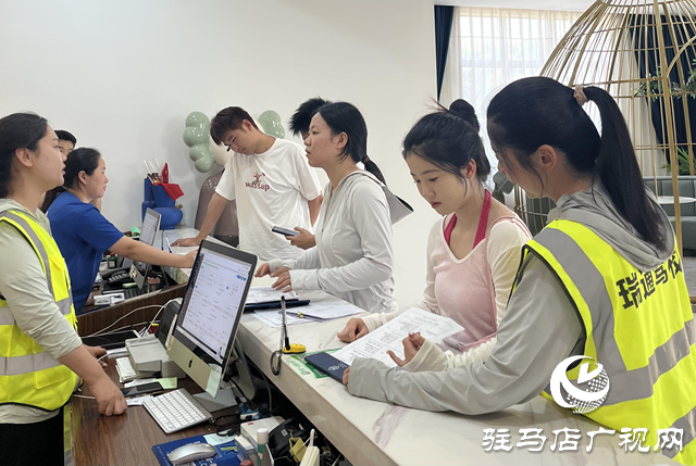 准大学生掀起暑期学车热 驾校优化服务升级学车体验