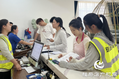 准大学生掀起暑期学车热 驾校优化服务升级学车体验