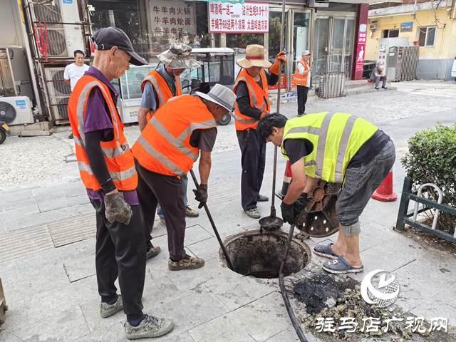 驻马店经济开发区启动市政道路排水管网防汛清淤工作
