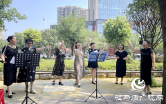 盛夏奏响银发乐章 “街头艺术家”燃情绽放城市舞台