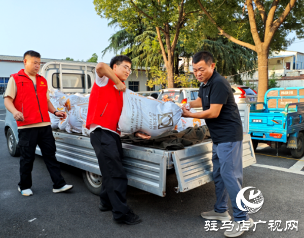 遂平县车站街道：情系瓜农解急难 爱心助销人心暖