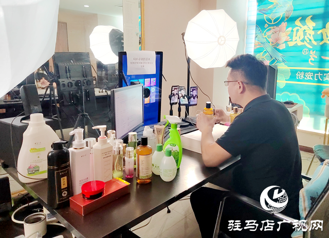 驻马店：电商企业积极备战“6·18” 全力以赴应对年中销售高峰