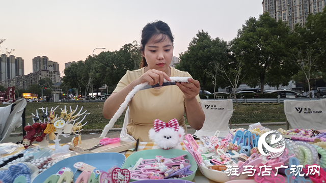 扭扭棒变身创意神器 手作达人解锁指尖魔法新境界