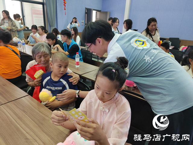 黄淮学院“七彩星”志愿服务队:用青春力量浇灌特殊儿童梦想之花