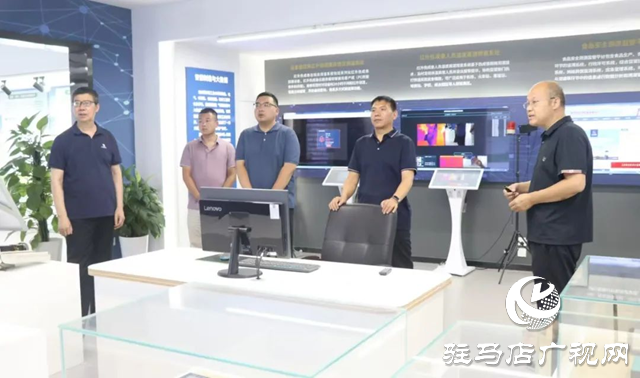 驻马店职业技术学院校长宋华民一行赴郑州轻大产业技术研究院考察交流
