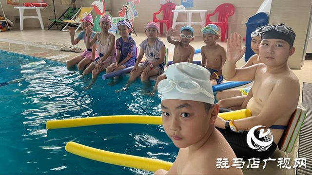 暑期孩子学游泳火爆!这份选馆指南家长请收好
