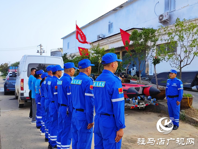 蛟龙搜救队:千里驰援 蛟龙蓝闪耀榕江洪灾后的日与夜
