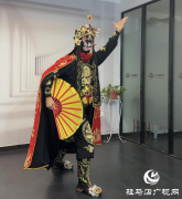 90后小伙绍征：十余年苦练川剧变脸 让传统技艺焕发新活力