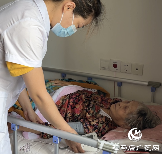 大暑高温来袭 驿城区养老院为老人筑起“清凉防线”