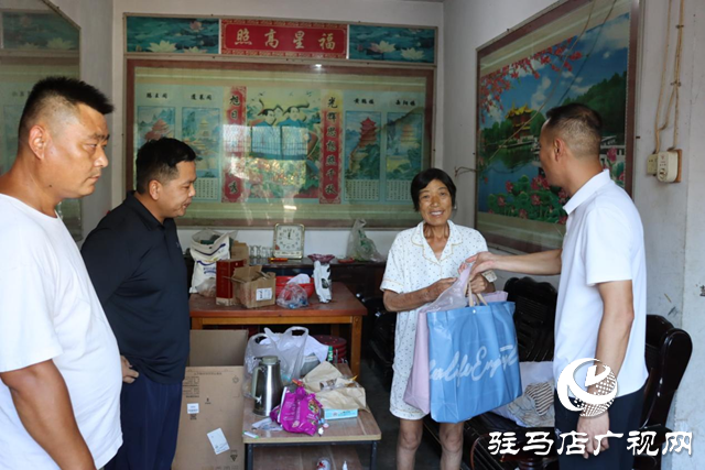 驿城区香山街道：八一”前夕送温暖 走访老兵听烽火故事