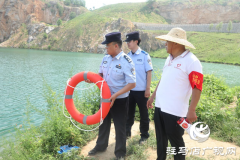 民警靠前&ldquo;盯梢&rdquo;护安全 巡查筑牢&ldquo;安全网&rdquo;守平安