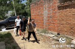 【文明风采天中行】中国好人何文礼：拐杖撑起大爱人生
