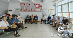 纱厂社区自编自演文艺汇演 致敬抗战胜利八十周年
