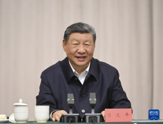 习近平：全面贯彻新时代党的治藏方略 努力建设团结富裕文明和谐美丽的社会主义现代化新西藏