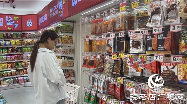 零食店成年轻人消费新宠
