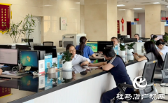 泌阳县政务服务中心：&ldquo;一窗通办&rdquo;提速度 暖心服务有温度