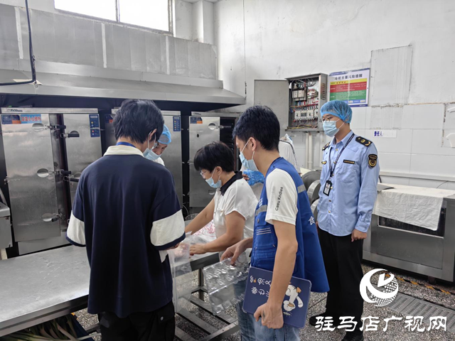 驻马店市城乡一体化示范区市场监管分局开展校园及周边食品安全专项抽检