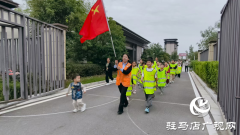 驿城区&ldquo;青春跃动&rdquo;夜跑团：夜色中的风景线 点亮活力健康生活